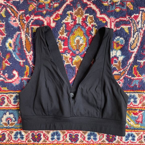 Year of Ours V Studio Bra - Picture 4 of 6